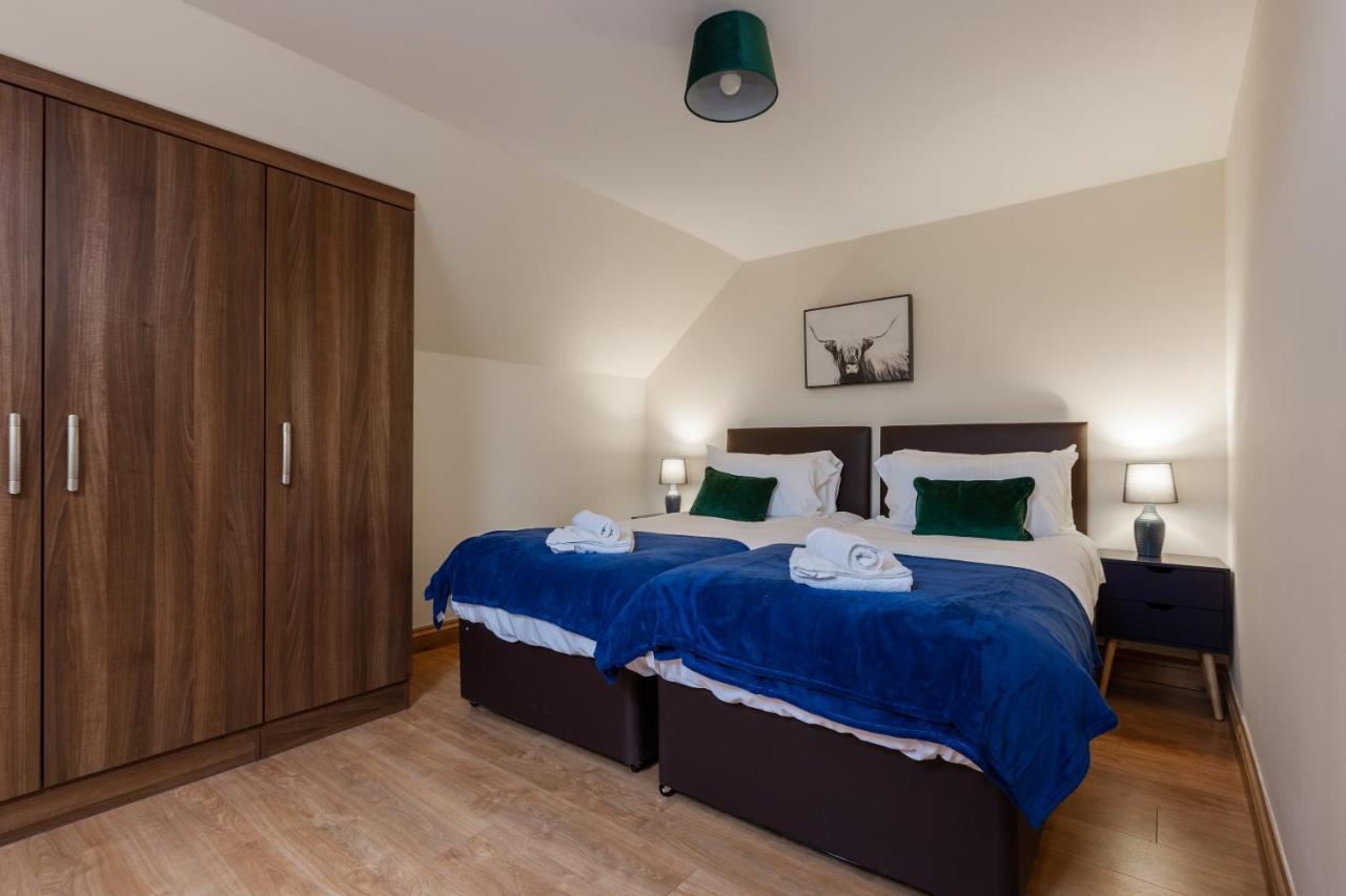 Albert - 5 Bedrooms Sleeps 11 Parking Wi-Fi Contractors Preston  Ngoại thất bức ảnh