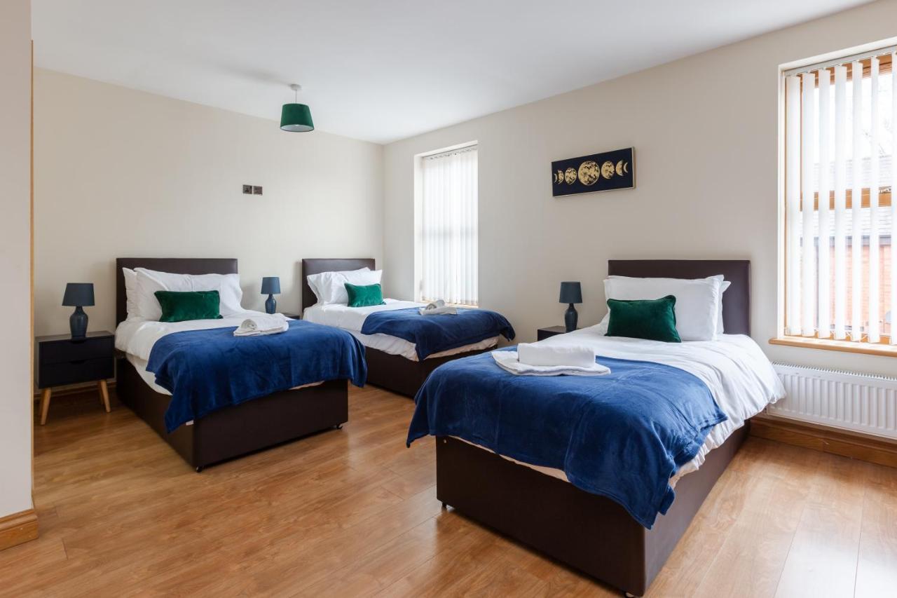 Albert - 5 Bedrooms Sleeps 11 Parking Wi-Fi Contractors Preston  Ngoại thất bức ảnh